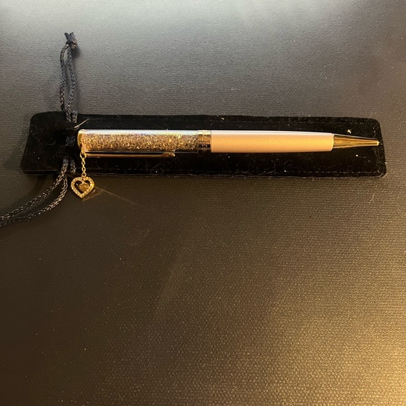 Swarovski Crystalline pen in rose gold - Picture 2 of 3